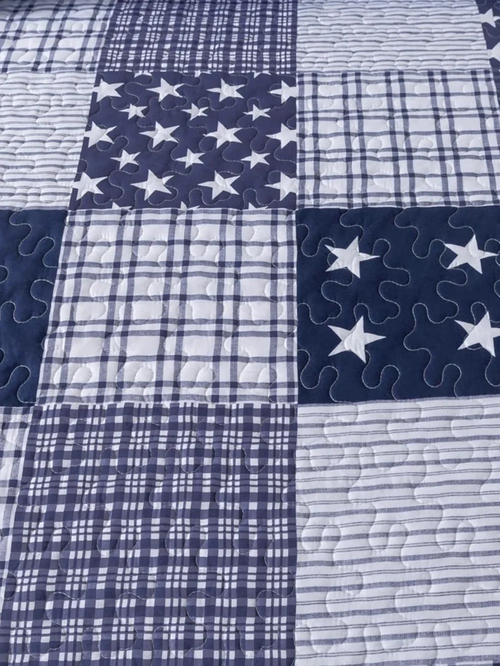 Quilted Patchwork Bedspread Set in Navy and White